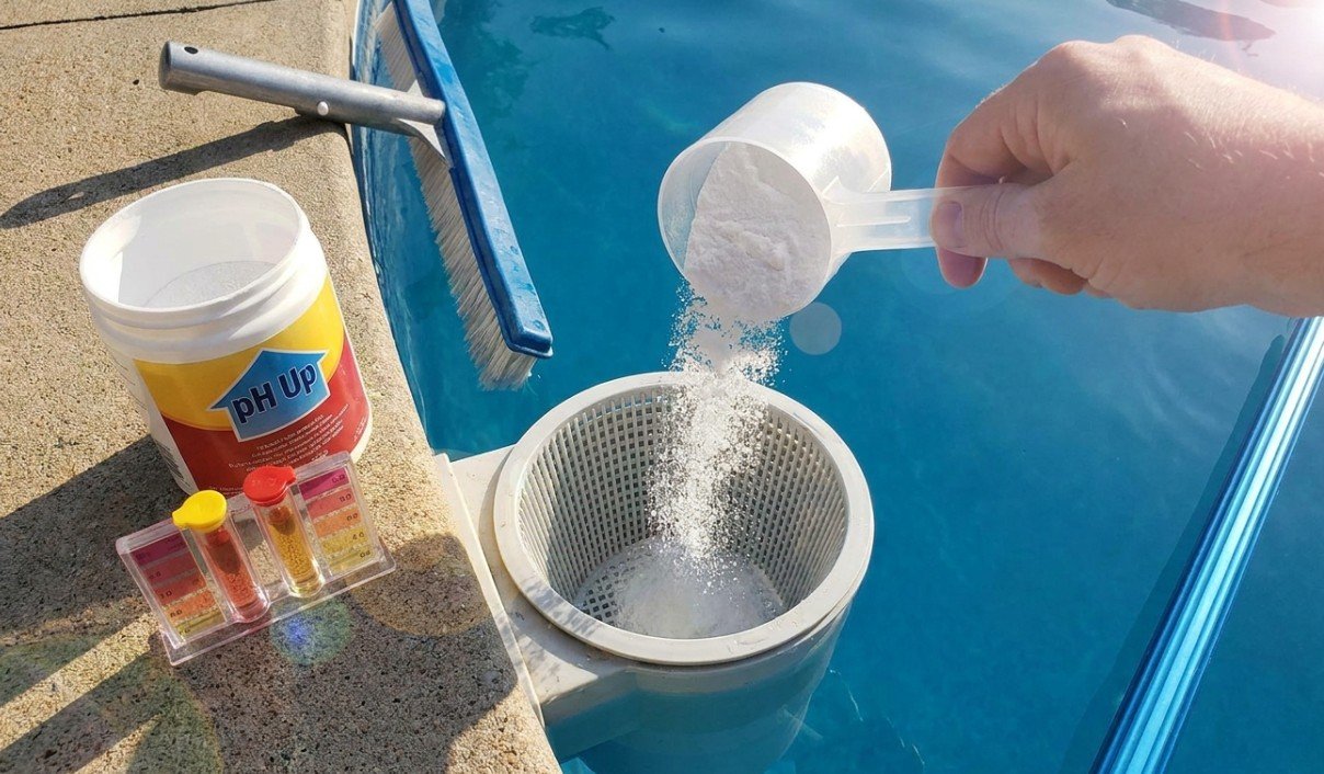 How to Raise pH in a Pool